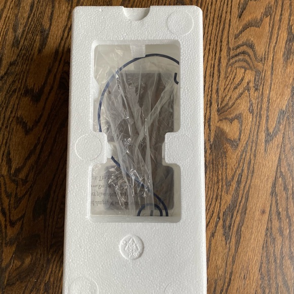 Jim Shore Musical Revolving Ornament Holder “Deck the Halls" #4011173 - Picture 5 of 6